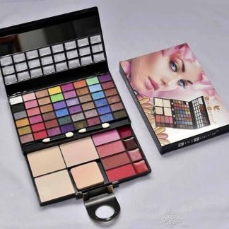 Kiss Touch Make Up Kit